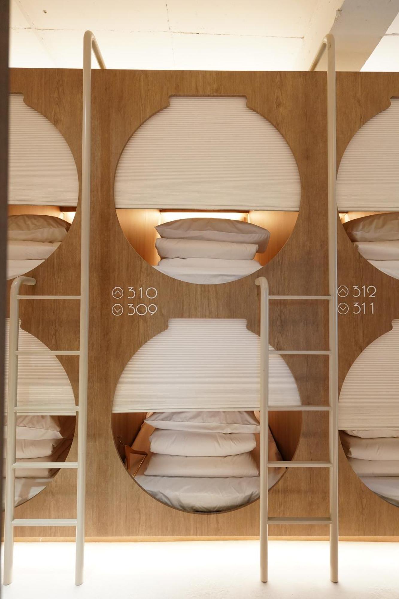 D A L Premium Capsule Hotel-woman Only Khách sạn nang Seoul