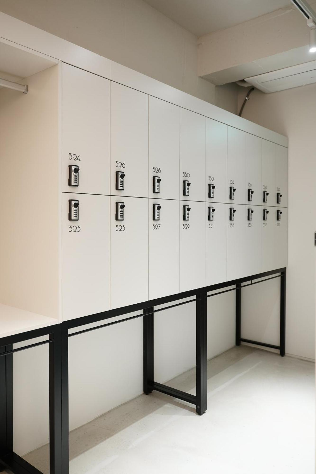 D A L Premium Capsule Hotel-woman Only