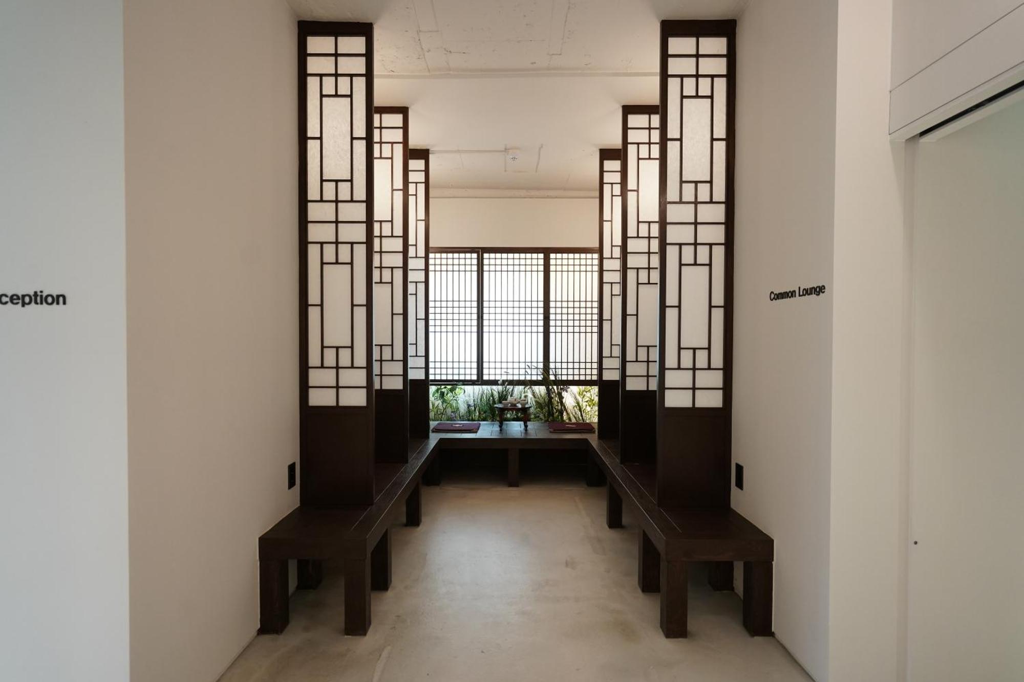 D A L Premium Capsule Hotel-woman Only