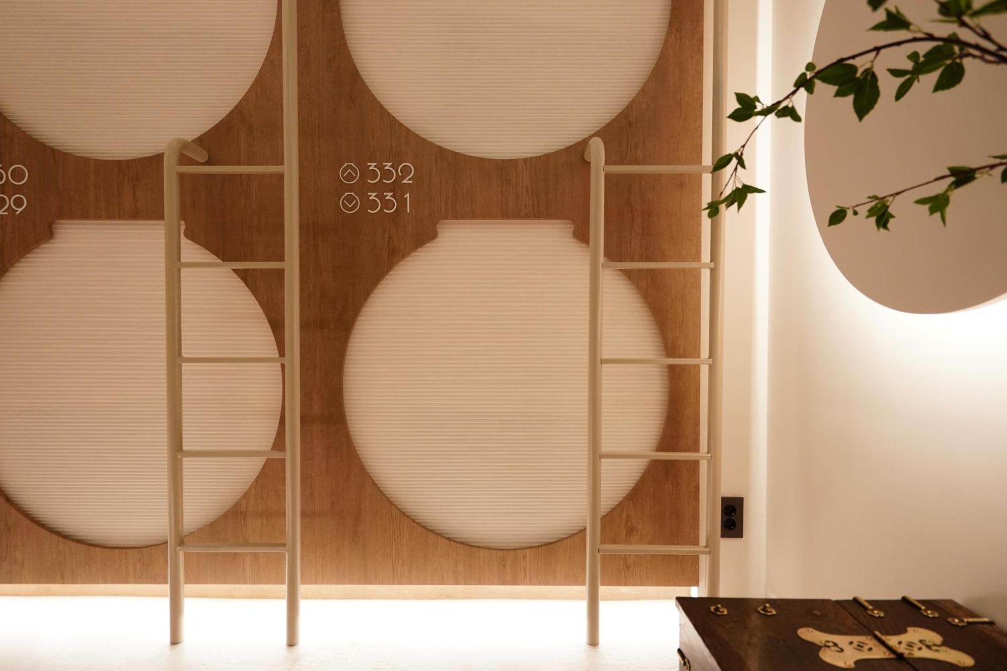 D A L Premium Capsule Hotel-woman Only Seoul